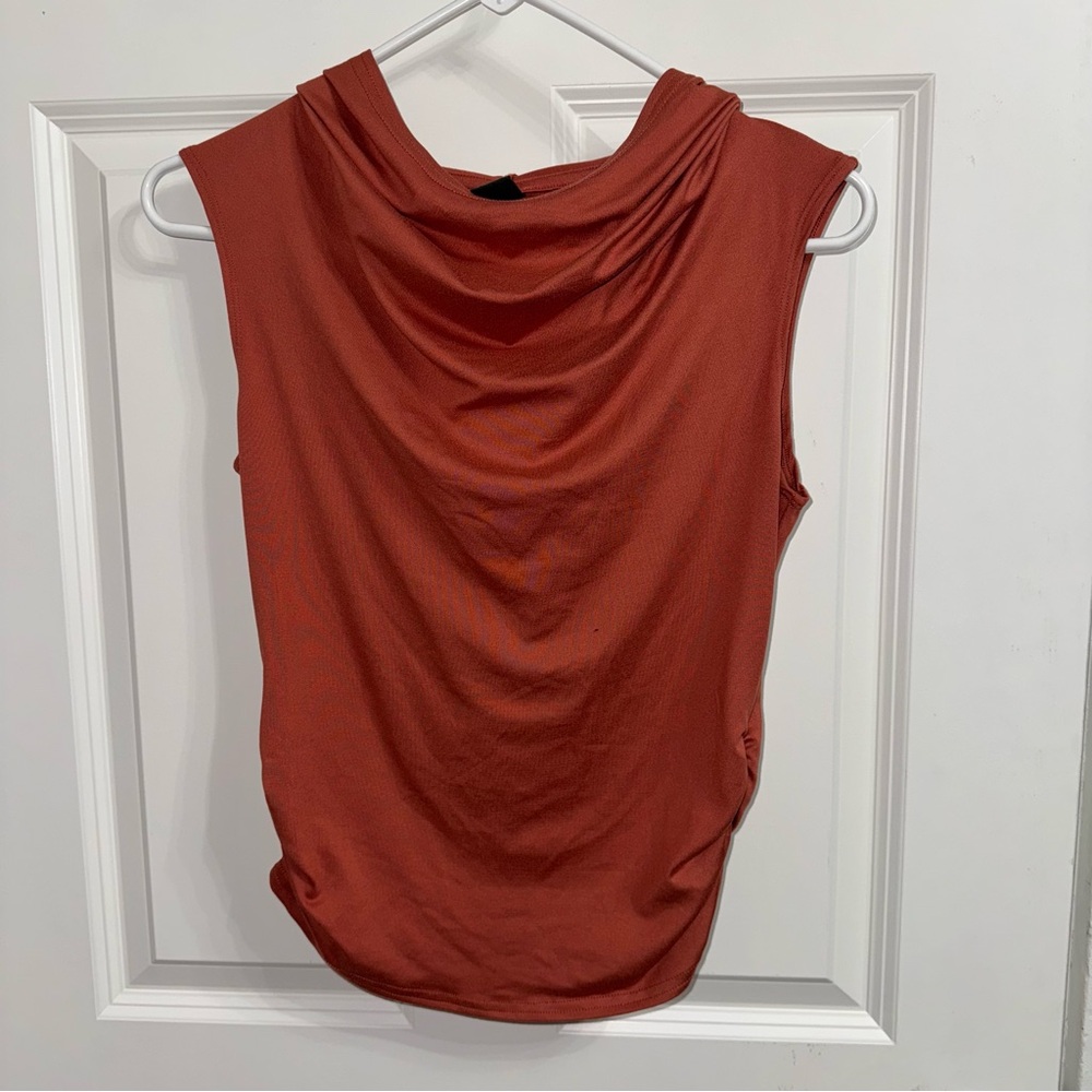NEW wild fable top